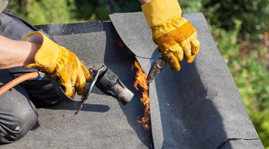 Professional gutter cleaning in Columbus, NM